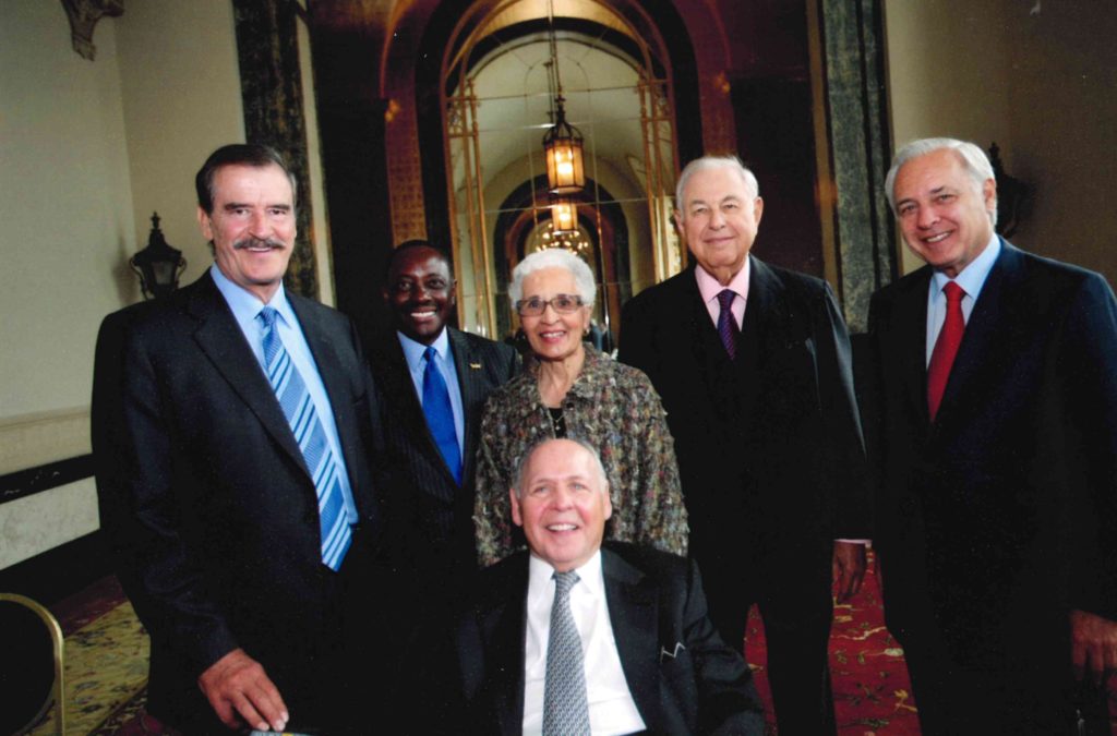(from left) Former President of Mexico, Vicente Fox, Dr. Irvin Reid, Nettie Seabrooks, Eugene Applebaum, Alfred Taubman and Sidney Forbes, 2008